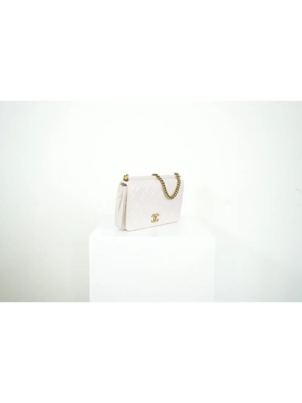 Chanel White Quilted Leather Shoulder Bag